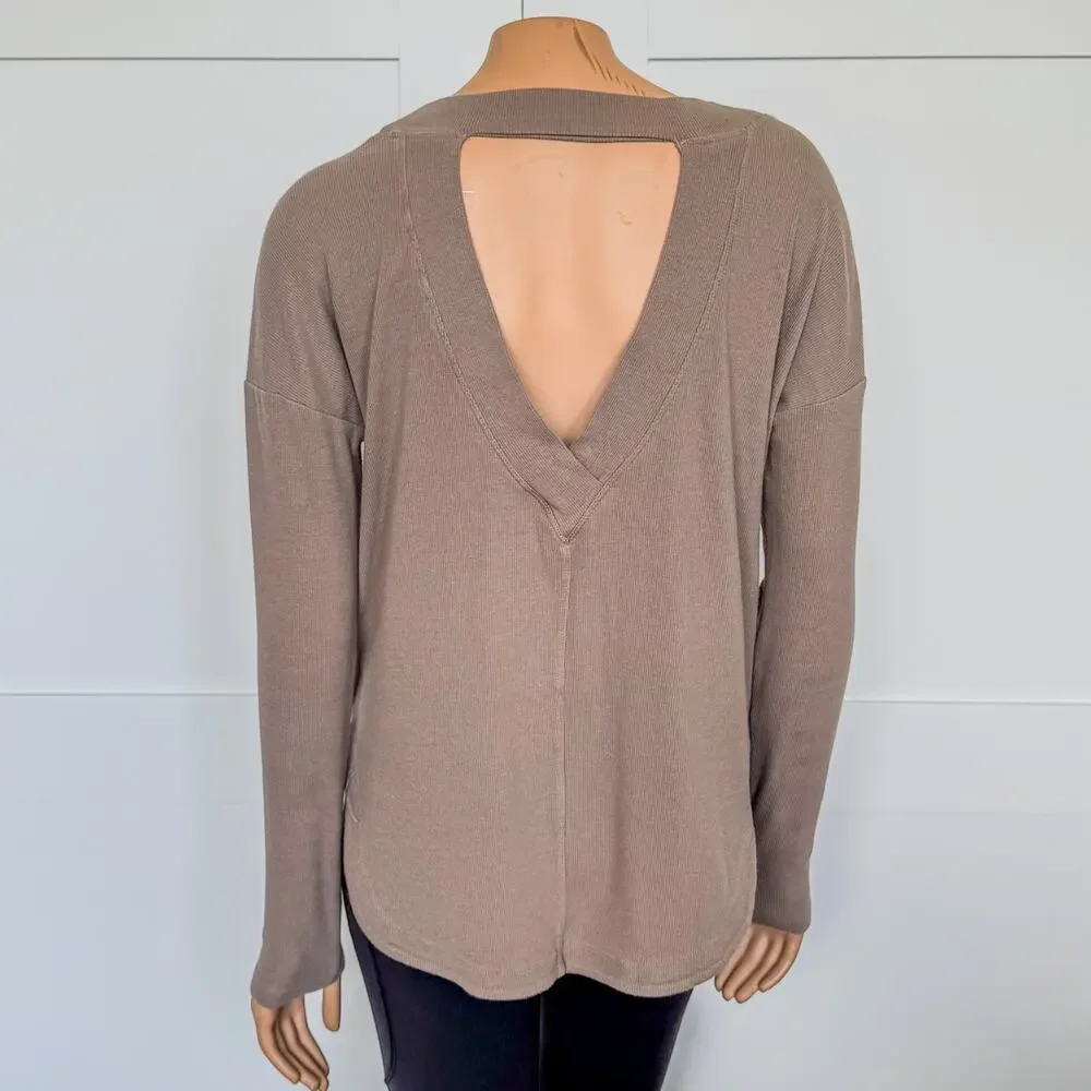 Athleta, Presence Sweatshirt w/ Accented Open Back, Pyrite, Women’s Small, Yoga - Picture 2 of 10